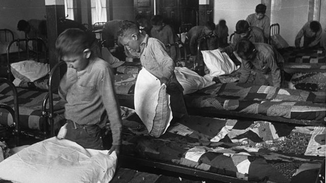 Como ratas de laboratorio": los espeluznantes experimentos sobre desnutrición que Canadá hizo con los niños de las escuelas indígenas.