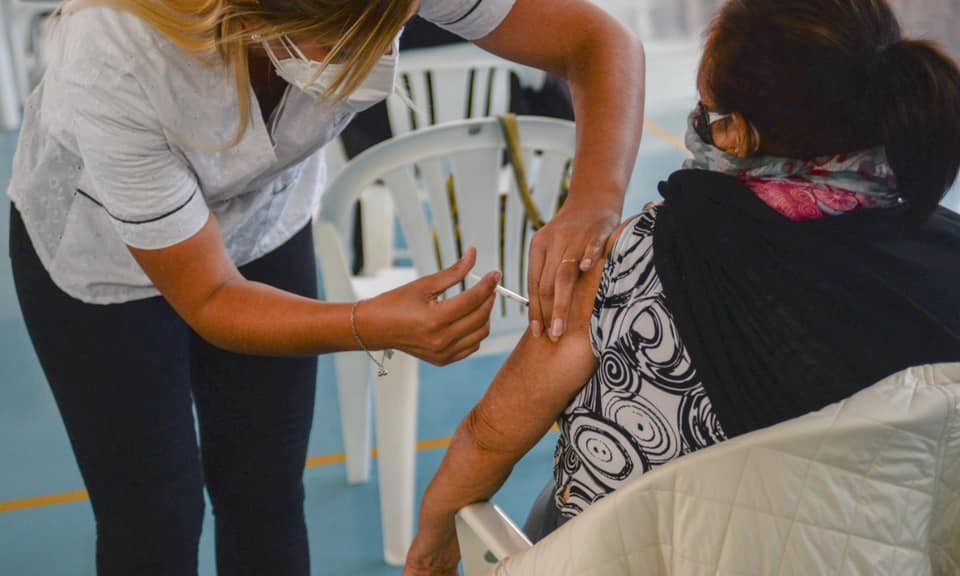 El-Argentino-Vacunación en Morón